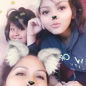 Meet your Posher, Alma